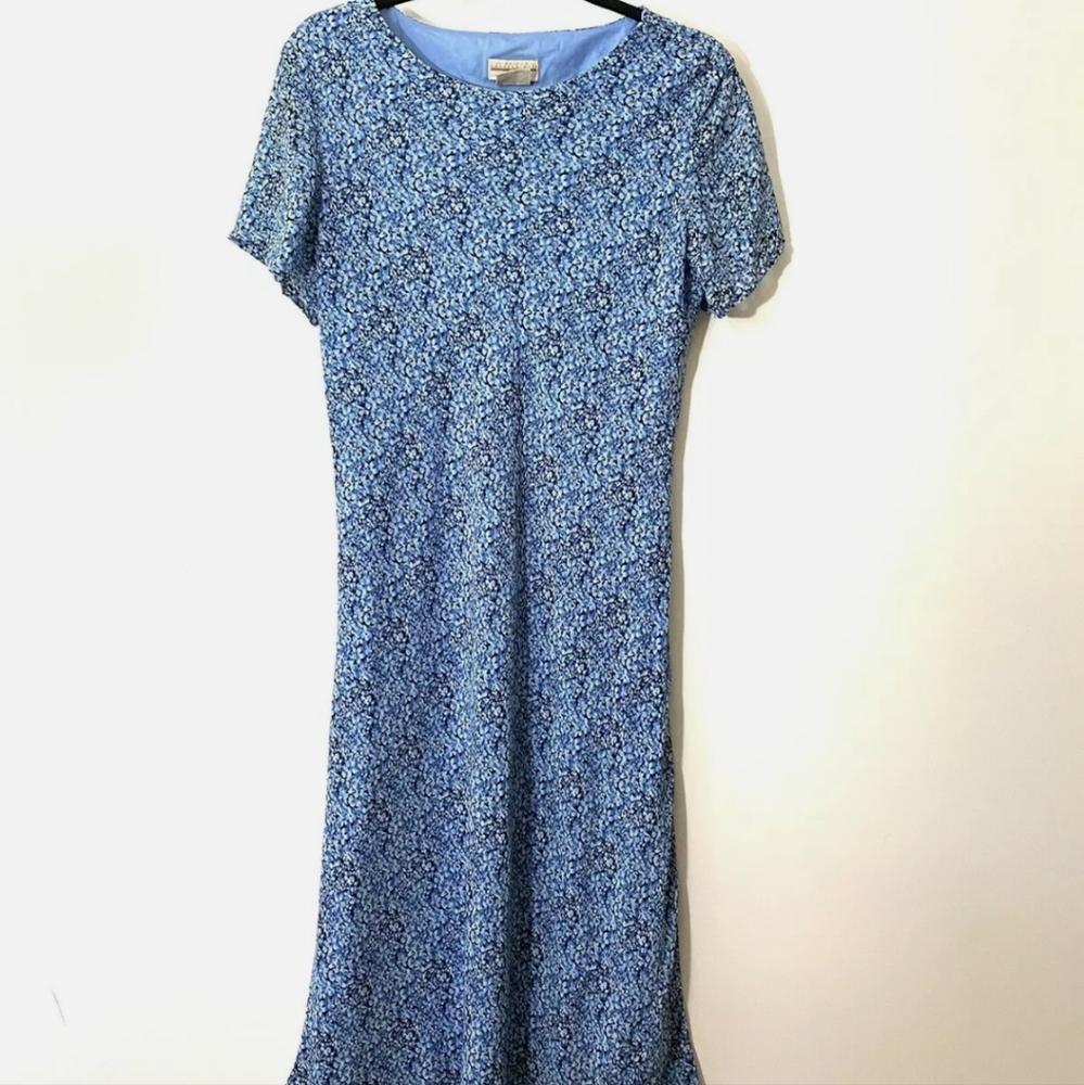 Expression Blue Dress